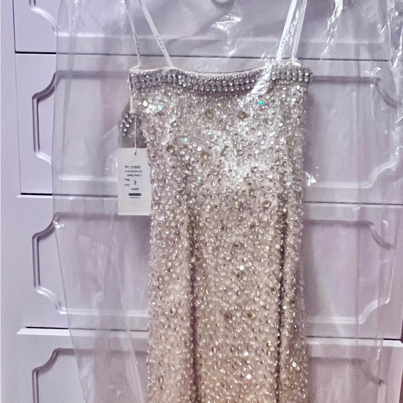 NWT Lara Design Stunning Dress - Picture 6 of 10